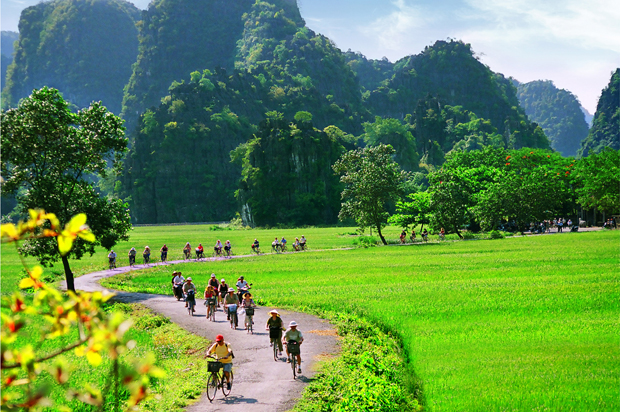 Du Lịch  Tràng AN - Hoa Lư 1 Ngày.